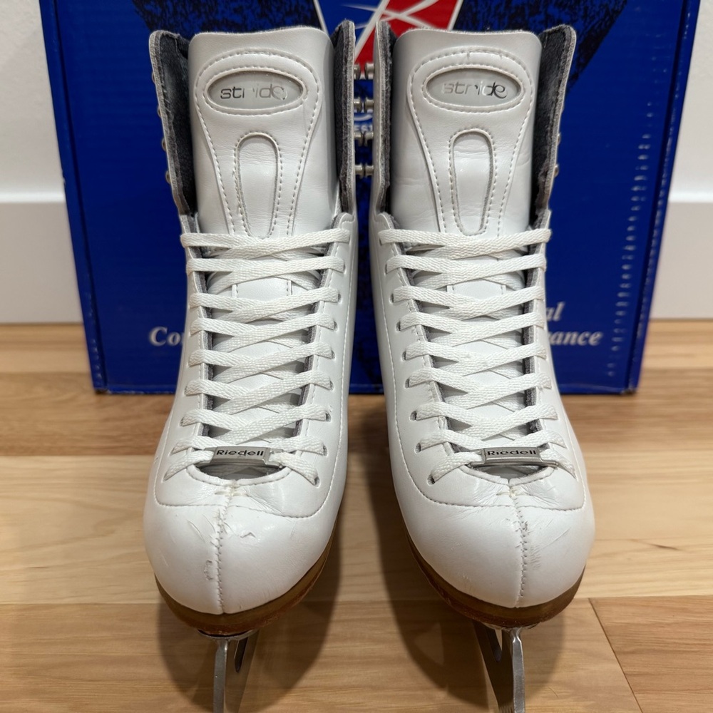 Riedell 223 Stride Ladies Girls White Figure Ice Skates Size 4 Med
